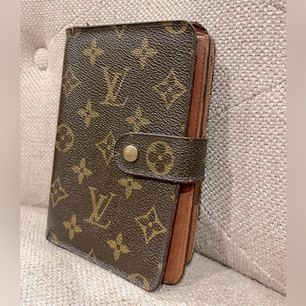 Louis Vuitton Brown Monogram Wallet - Picture 6 of 16
